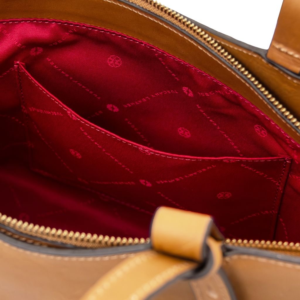 Libra — Leather Shoulder Bag · TL142562 - Orvayla